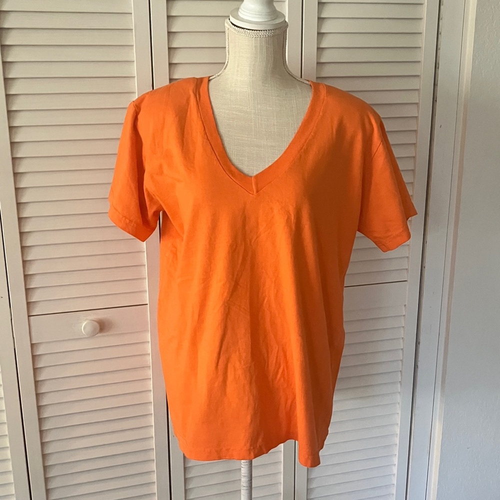 CONTEMPO CASUALS- Vintage 80’s Orange T-shirt shoulder pads, one size fits all